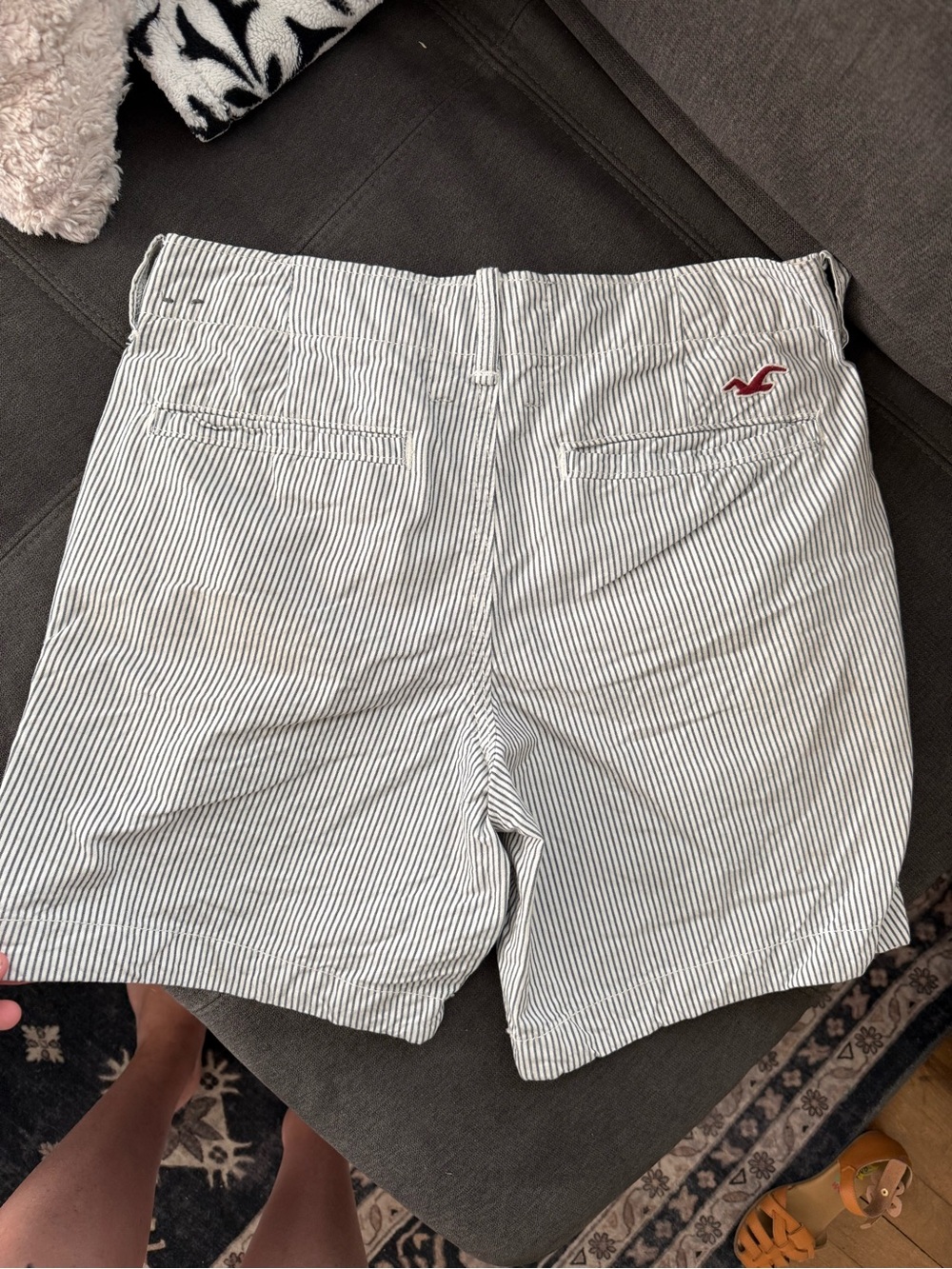 Hollister White & Navy Seersucker Flat Front Shorts